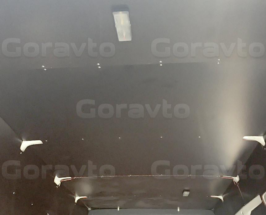 Установка отопителя «Webasto» в фургон Mercedes-Benz Sprinter Classic: Светильники в потолке