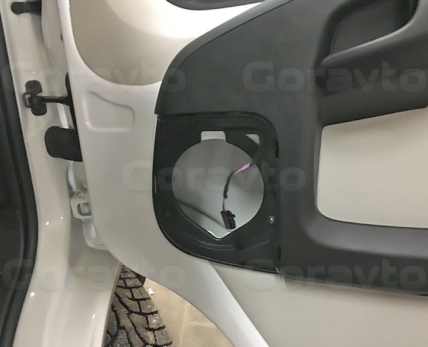 Установка магнитолы и динамиков в фургон Fiat Ducato: Прокладка проводки