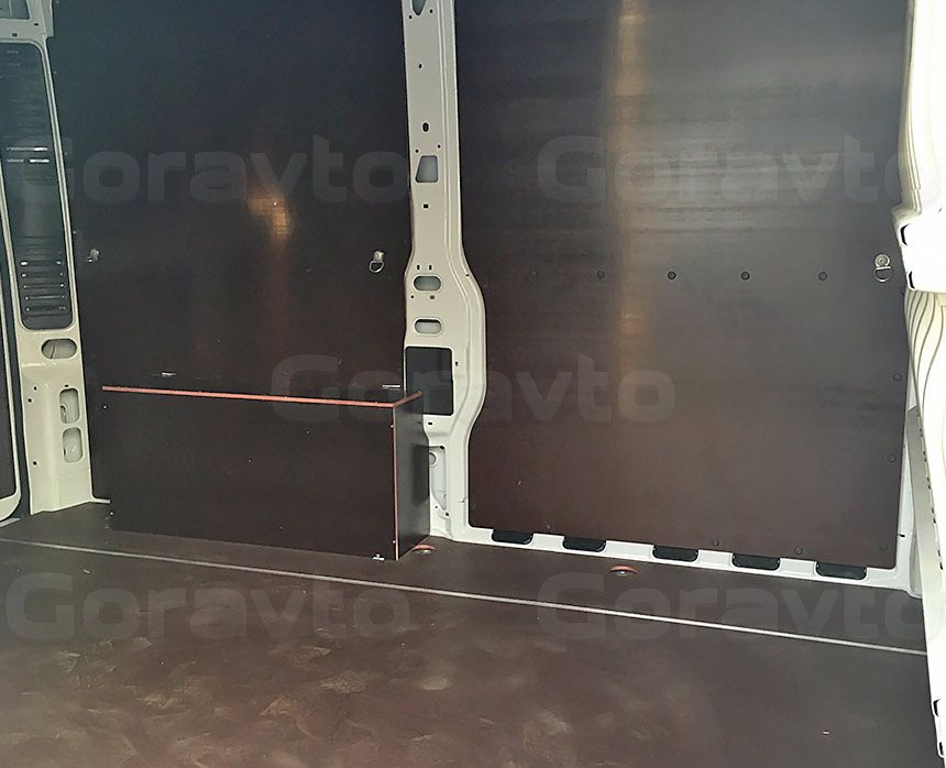 Обшивка ламинированной фанерой фургона Fiat Ducato: Стены, пол и боковая дверь