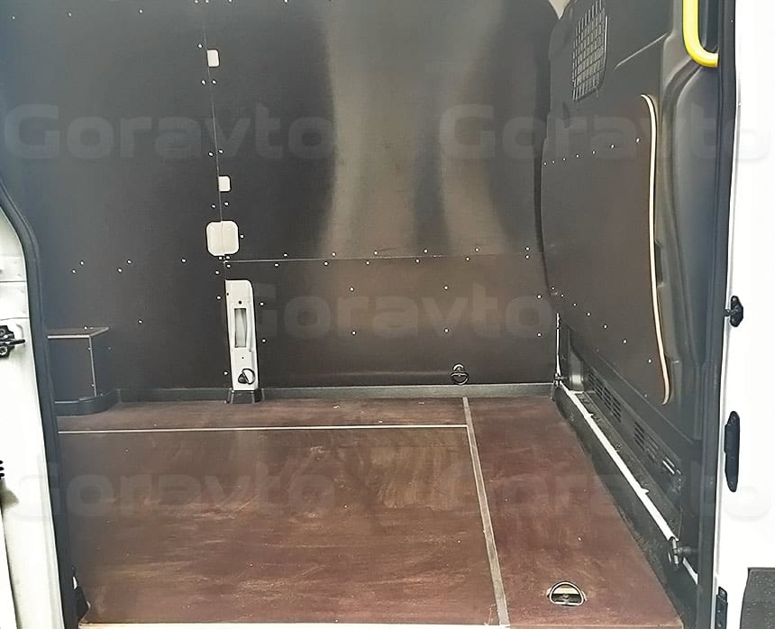 Обшивка фургона Ford Transit ламинированной фанерой: Обшивка пола, стен и перегородки фургона
